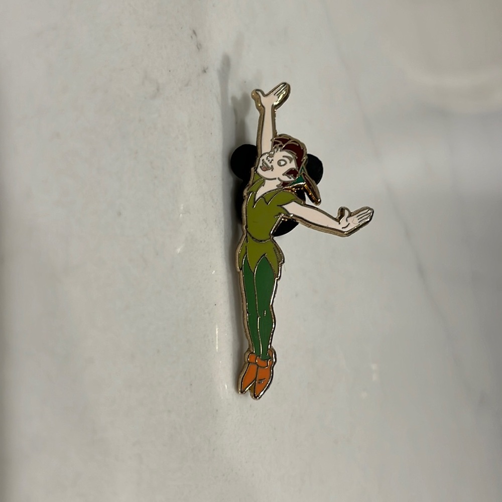 Rare Peter Pan Disney pin new without tags